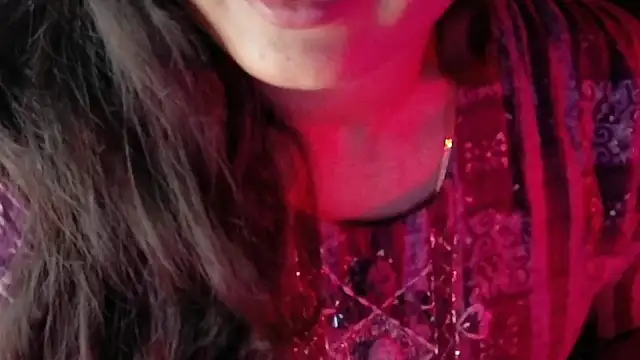 Snapshot of SexyAndHottie chatting on 03.06.26 SexyAndHottie online show from 03.06.26