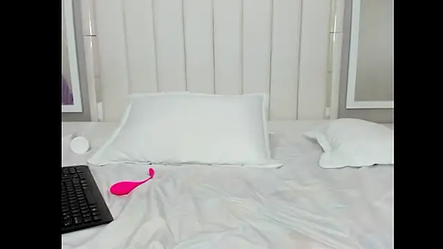 Carohorny4u online show from 02.25.25