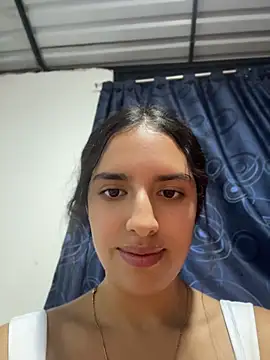 Snapshot of paulette_dupont chatting on 07.16.26 paulette dupont online show from 07.16.26