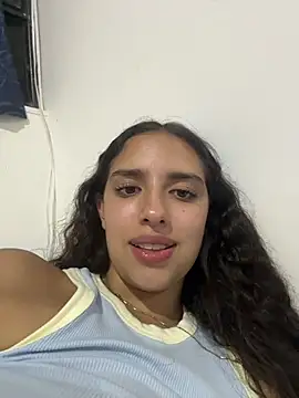 Snapshot of paulette_dupont chatting on 07.16.26 paulette dupont online show from 07.16.26