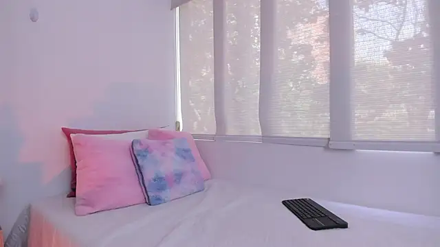 Brisa blue online show from 01.15.25