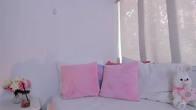 Brisa blue online show from 02.19.25