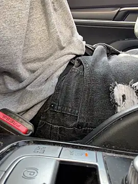 BigDcrizz online show from 02.10.26