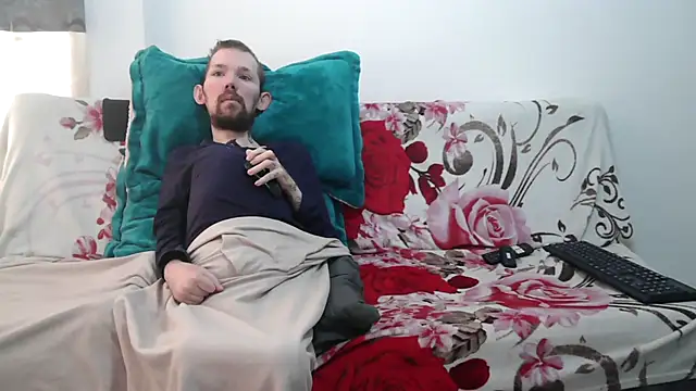 Snapshot of Sophia_and_Thomas chatting on 04.10.26 Sophia and Thomas online show from 04.10.26
