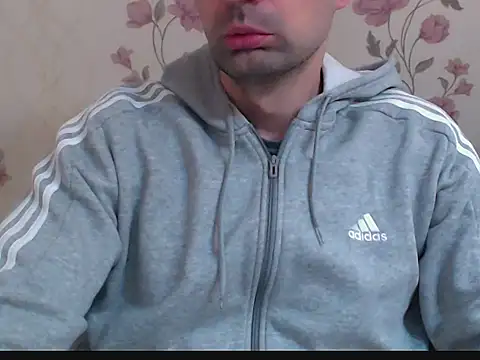 Leo 1617 online show from 02.18.26