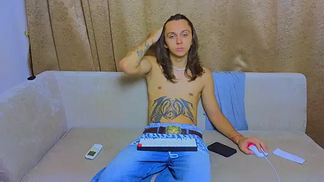 Snapshot of do_u_know_them chatting on 02.28.25 do u know them online show from 02.28.25