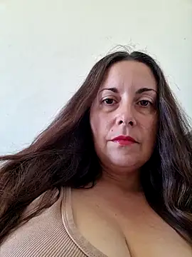 Snapshot of SelieAlMio chatting on 04.22.26 SelieAlMio online show from 04.22.26