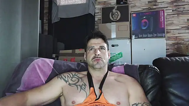 XxBigboybandxX online show from 04.01.26