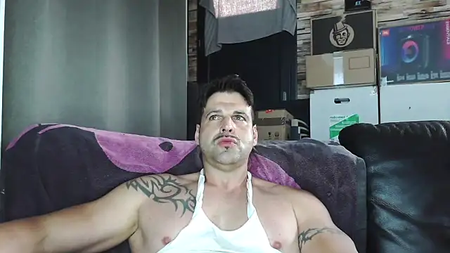 XxBigboybandxX online show from 04.04.26