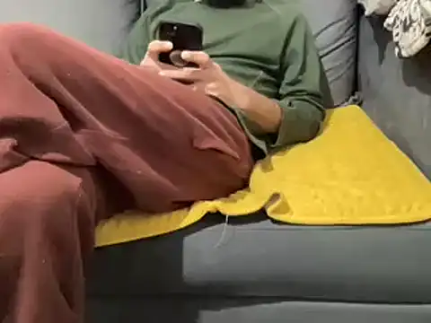 4small4inchlol online show from 02.13.25