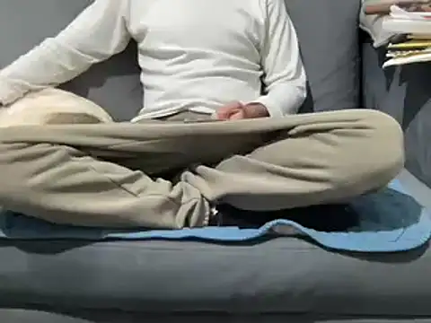 4small4inchlol online show from 02.18.25