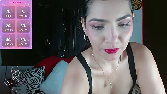 Carolaine69  online show from 04.27.26