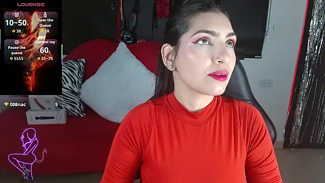 Carolaine69  online show from 05.11.26