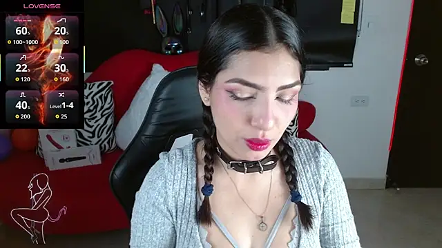 Carolaine69  online show from 05.25.26