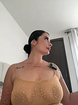 Libia James online show from 06.22.26