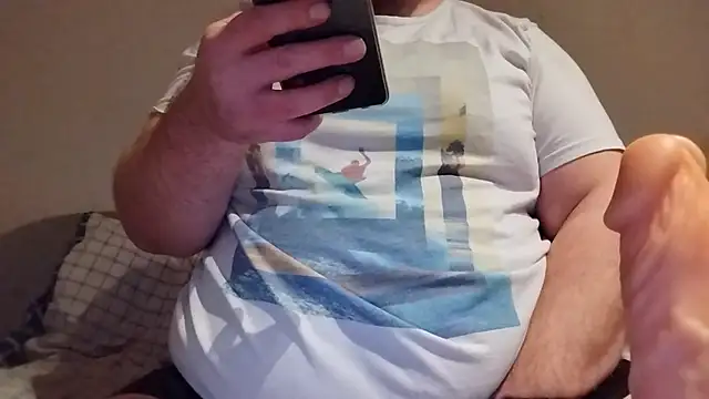 Snapshot of KinkyDudeDk chatting on 03.17.26 KinkyDudeDk online show from 03.17.26