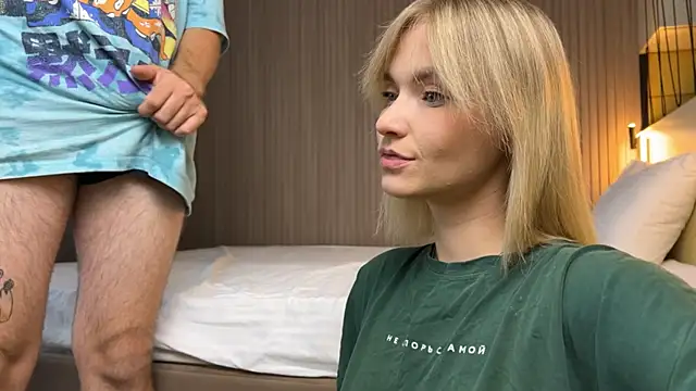 Adelovenick online show from 09.23.25