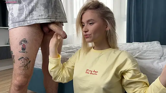 Adelovenick online show from 10.12.25