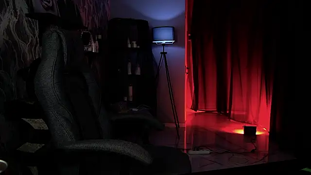 Snapshot of Lana__May chatting on 03.26.26 Lana May online show from 03.26.26