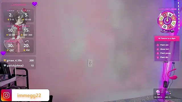 meganthompsonn22 online show from 02.20.25