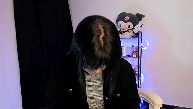 meganthompsonn22 online show from 02.25.26