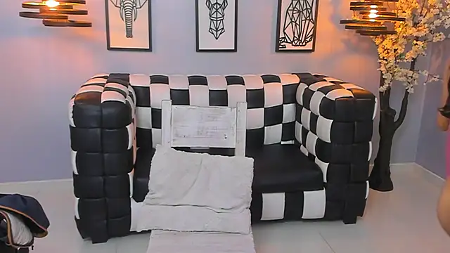 SARAFOXX  online show from 12.07.24