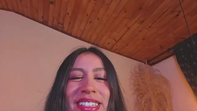 Snapshot of EmiGomez_ chatting on 07.05.26 EmiGomez online show from 07.05.26