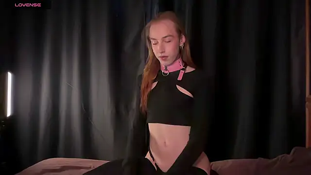 Avril Pearly  online show from 07.22.26