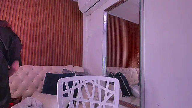 Snapshot of RosarioCruzz chatting on 02.26.26 RosarioCruzz online show from 02.26.26