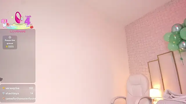 Snapshot of Victoriaa_millers chatting on 03.21.25 Victoriaa millers online show from 03.21.25