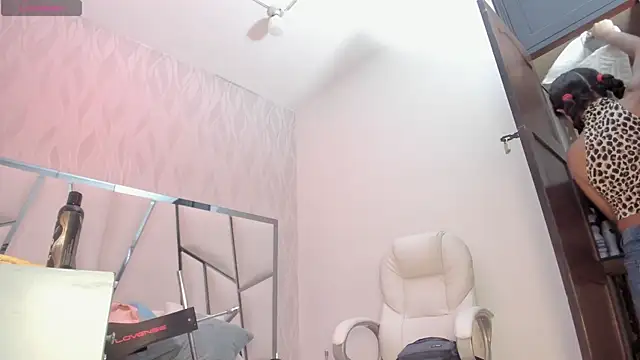 Victoriaa millers online show from 06.10.26