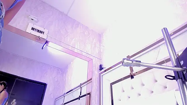 Victoriaa millers online show from 06.14.26