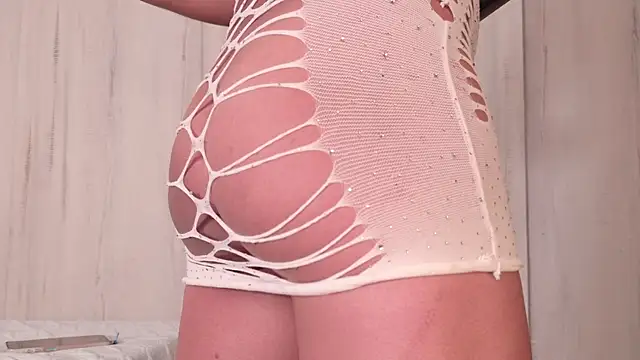 Victoriaa millers online show from 06.18.26