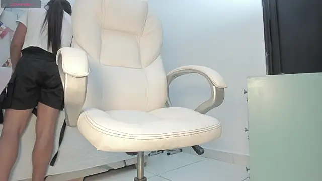 Victoriaa millers online show from 07.09.26