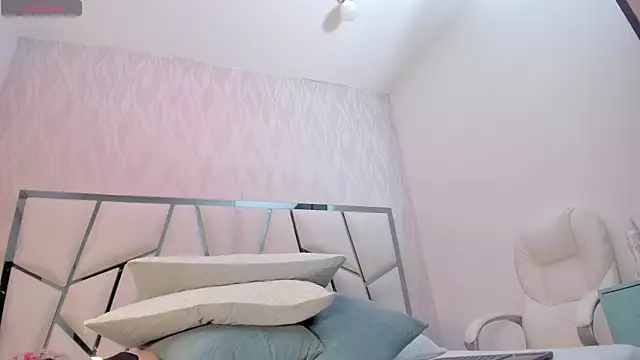 Victoriaa millers online show from 07.19.26