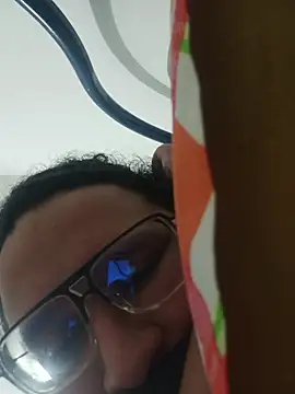 Snapshot of beautiful_hands_ chatting on 02.13.26 beautiful hands online show from 02.13.26