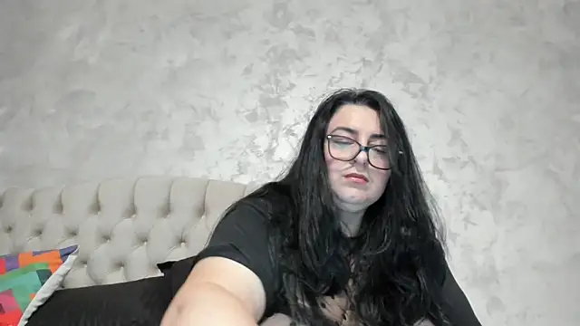 AdoreMe9 online show from 03.11.26