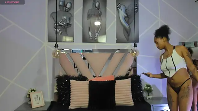 Snapshot of Elith_noa chatting on 02.27.25 Elith noa online show from 02.27.25