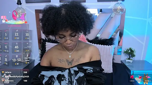 Snapshot of Elith_noa chatting on 03.18.25 Elith noa online show from 03.18.25