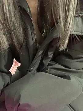 Snapshot of Vani_S2 chatting on 02.18.25 Vani S2 online show from 02.18.25