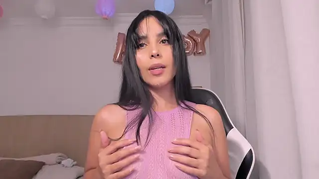  miaquevedo  online show from 07.25.26