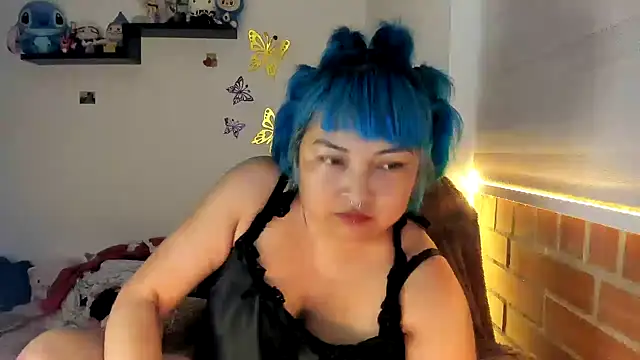 Shaddycute  online show from 12.21.25