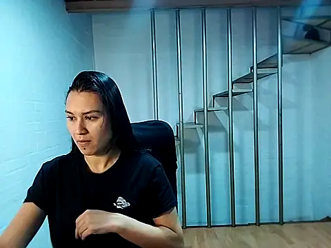 Snapshot of Jessie_Desire chatting on 02.21.25 Jessie Desire online show from 02.21.25