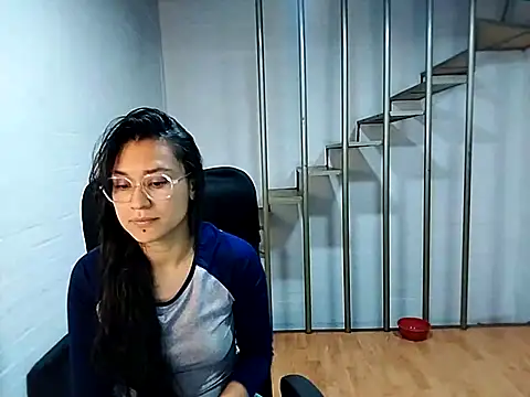 Snapshot of Jessie_Desire chatting on 02.24.25 Jessie Desire online show from 02.24.25