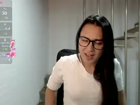 Snapshot of Jessie_Desire chatting on 03.11.25 Jessie Desire online show from 03.11.25