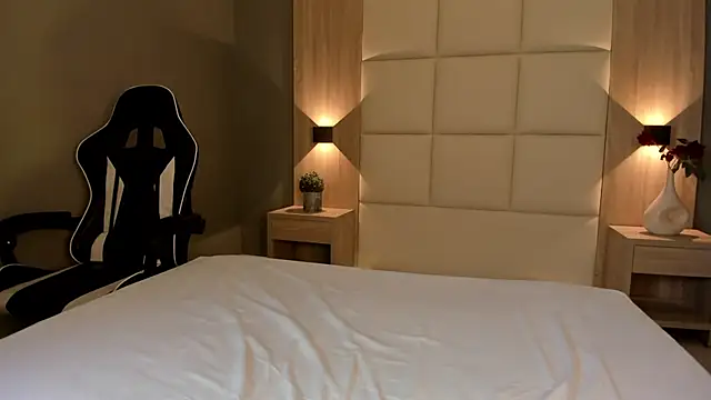 caro03x online show from 03.22.25