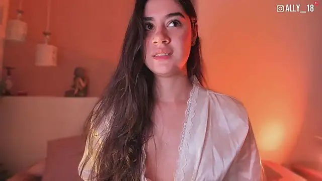 Snapshot of Ally_addams chatting on 04.11.26 Ally addams online show from 04.11.26