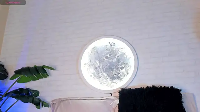 Elise Diamond online show from 03.02.25