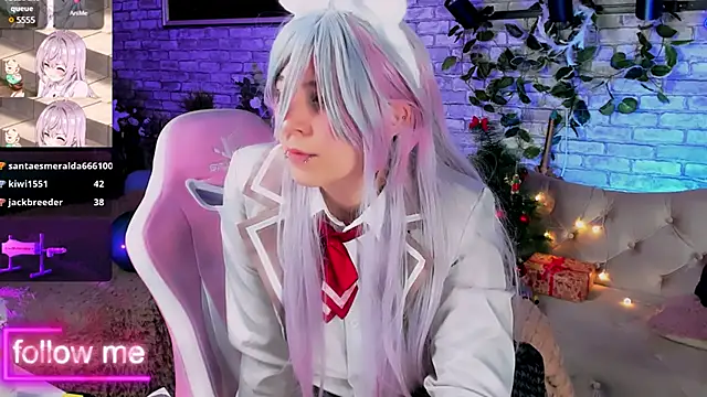 Snapshot of Alex_Howell chatting on 01.07.25 Alex Howell online show from 01.07.25