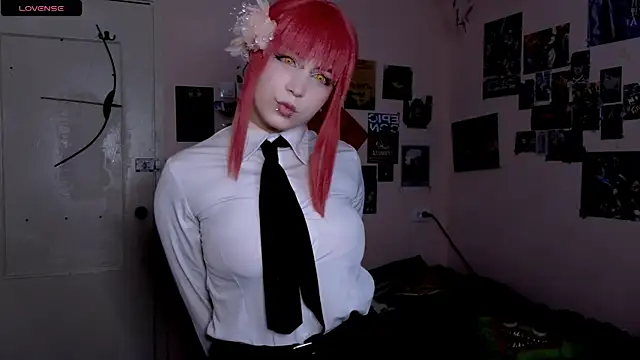 Snapshot of Alex_Howell chatting on 11.12.25 Alex Howell online show from 11.12.25